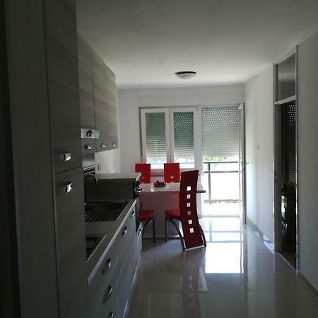 Apartman Tonika พูลา ภายนอก รูปภาพ