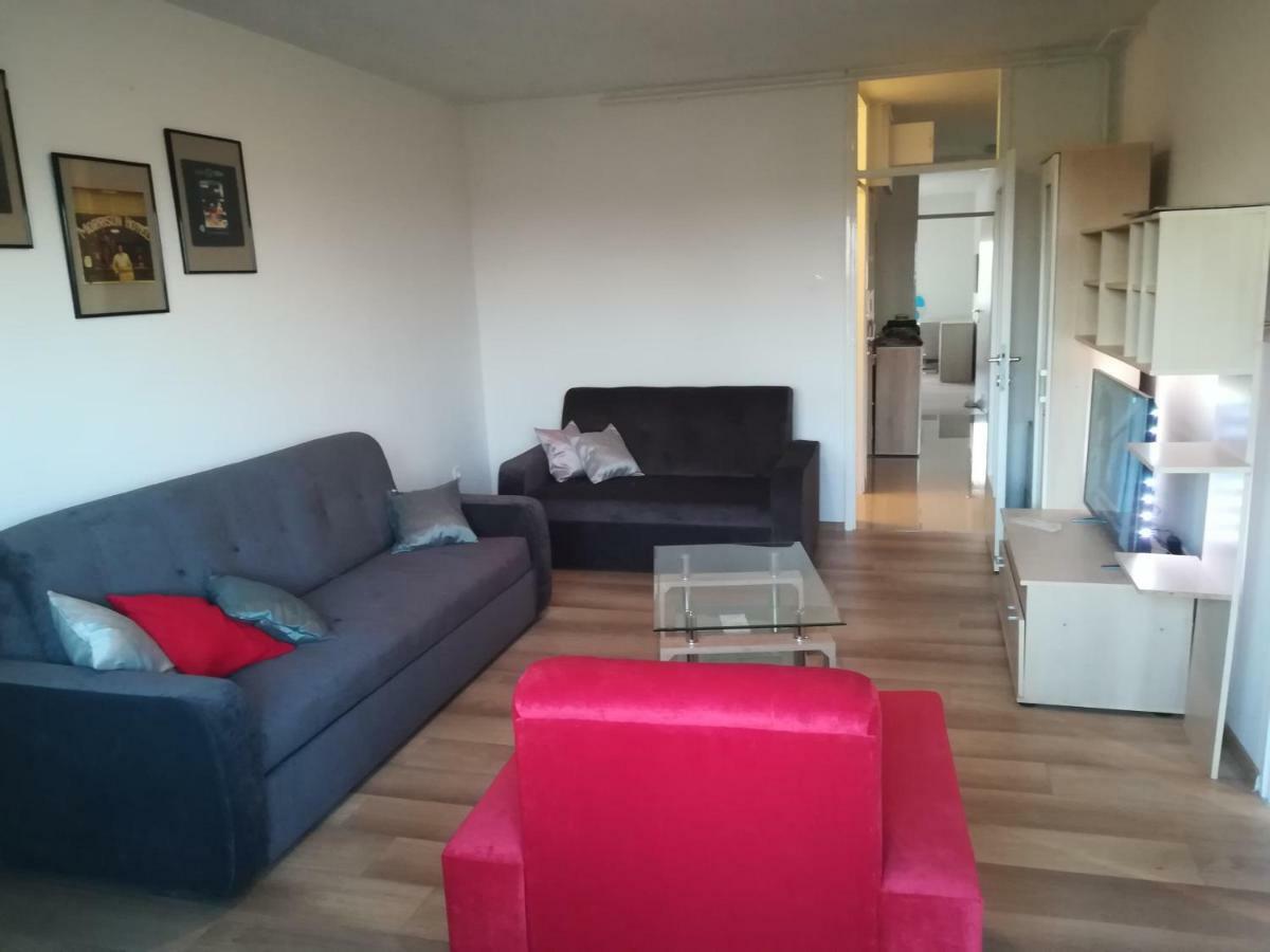 Apartman Tonika พูลา ภายนอก รูปภาพ