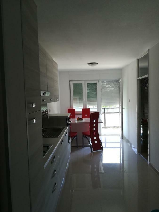 Apartman Tonika พูลา ภายนอก รูปภาพ